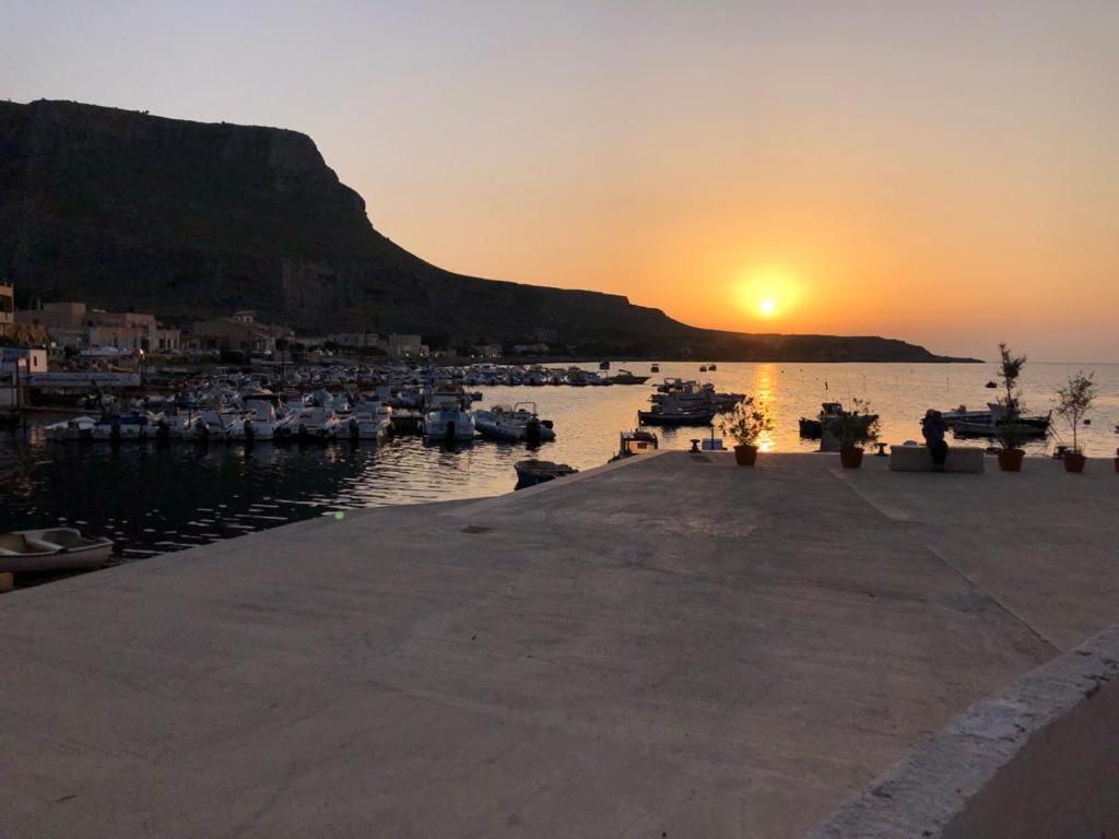 דירות Tonnara di Bonagia La Casa Del Gelso מראה חיצוני תמונה